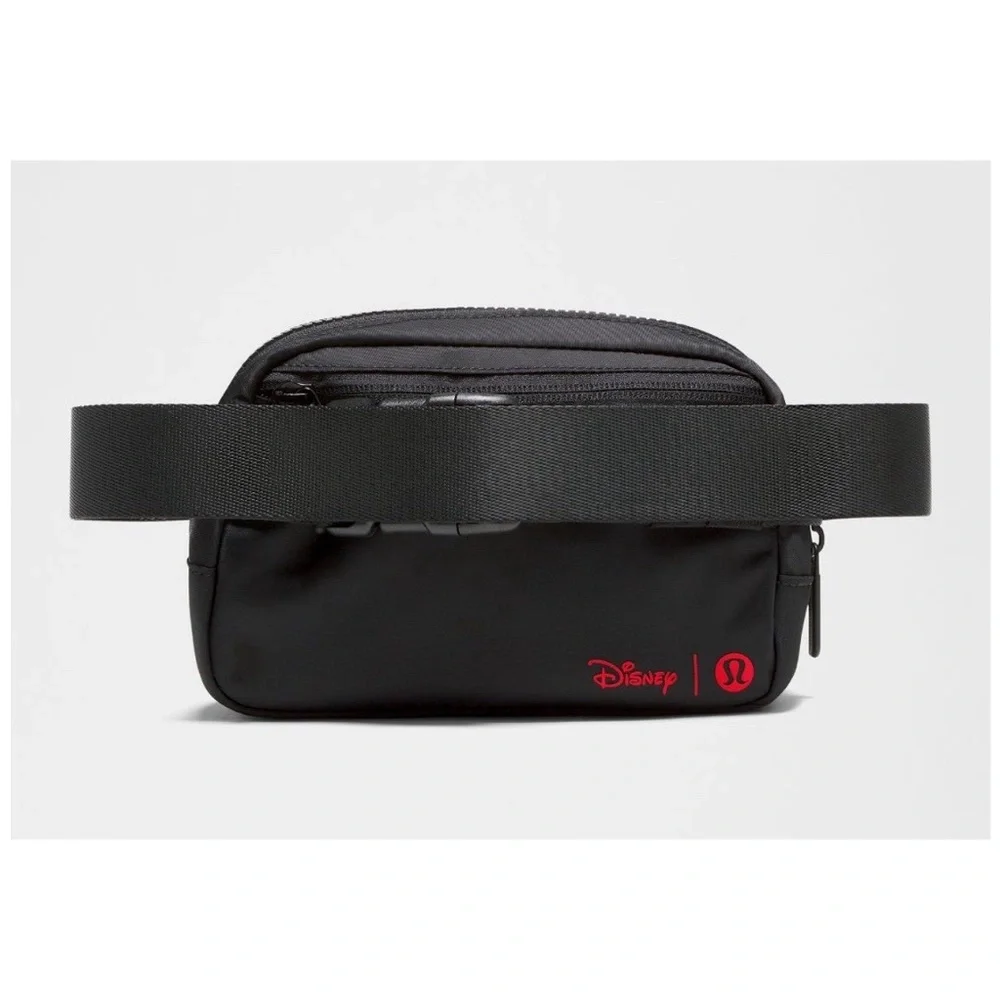 LULULEMON DISNEY Everywhere Belt Bag 1L Mickey in Motion - NEW - Picture 3 of 4